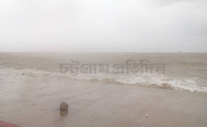cyclone-fani-patenga-sea-beach