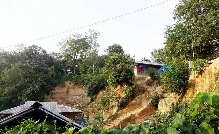 chittagong-rangunia-hill-cutting