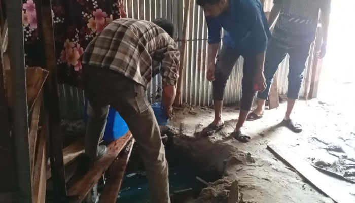 ১২ ফুট গভীরে সুড়ঙ্গ, ওপরে ঘর: চট্টগ্রামে পাইপলাইন ফুটো করে ডিজেল চুরির চক্র 1