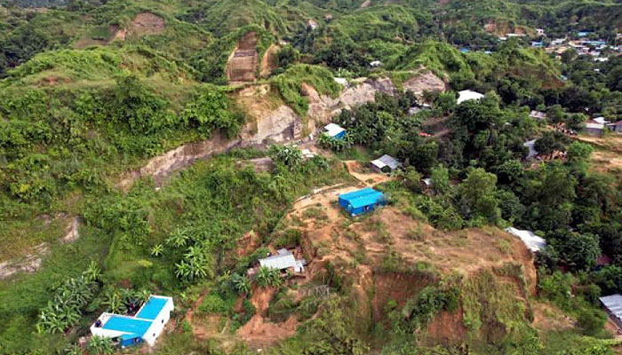 ফজরের আগেই জঙ্গল সলিমপুর ঘিরে দেড় হাজার পুলিশের অভিযান শুরু, সঙ্গে সেনা-র&zwj;্যাবও 1