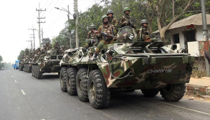 অভিযানের খবর আগেই ফাঁস, ব্যারিকেড বসিয়ে রাতেই জঙ্গল সলিমপুর ছাড়ে শীর্ষ সন্ত্রাসীরা 1