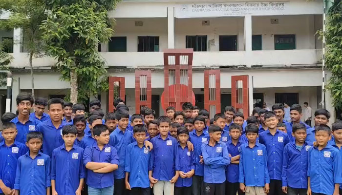 উপজেলা সদর নিয়ে উত্তাল উত্তর ফটিকছড়ি, ২৫ শিক্ষা প্রতিষ্ঠানে ক্লাস-পরীক্ষা বর্জনে শিক্ষার্থীরা 3