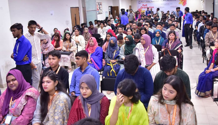 পোর্ট সিটি ইউনিভার্সিটির নবীনবরণে বর্ণাঢ্য আয়োজন 1