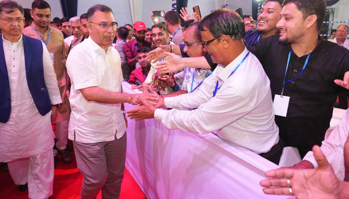 চট্টগ্রামে দুর্গাপূজার মণ্ডপে তারেক রহমান, সনাতন ধর্মাবলম্বীদের চার দাবি 3